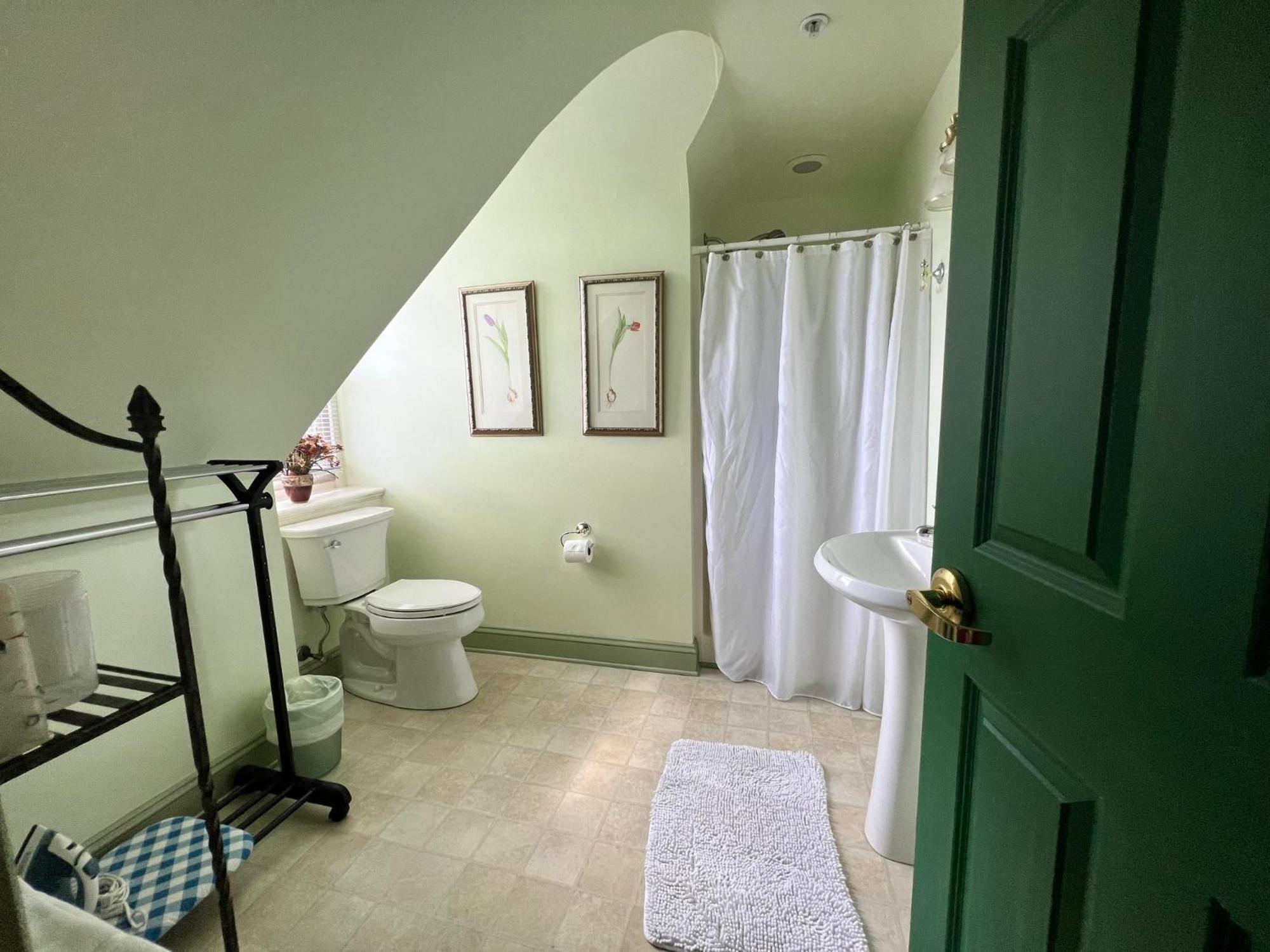 Old Brick Inn Saint Michaels Room photo