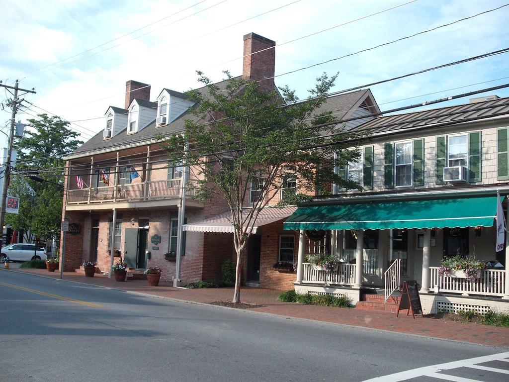 Old Brick Inn Saint Michaels Exterior photo